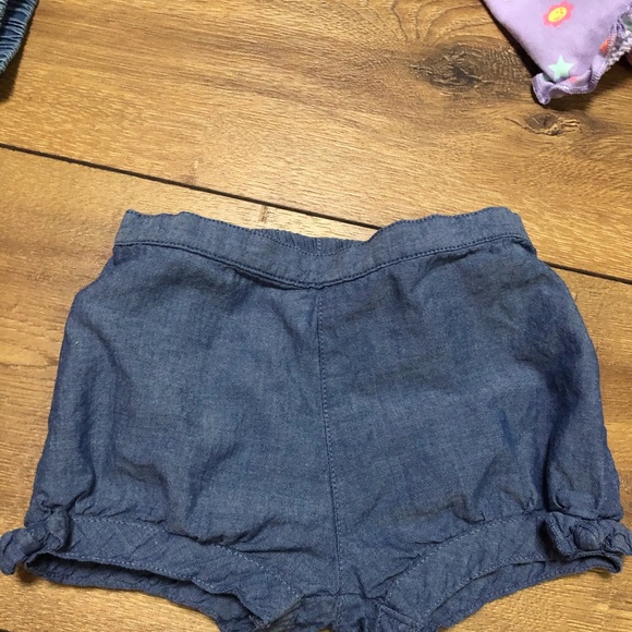 Bundle of 4 pairs of shorts, 6-9 months - Picture 6 of 10